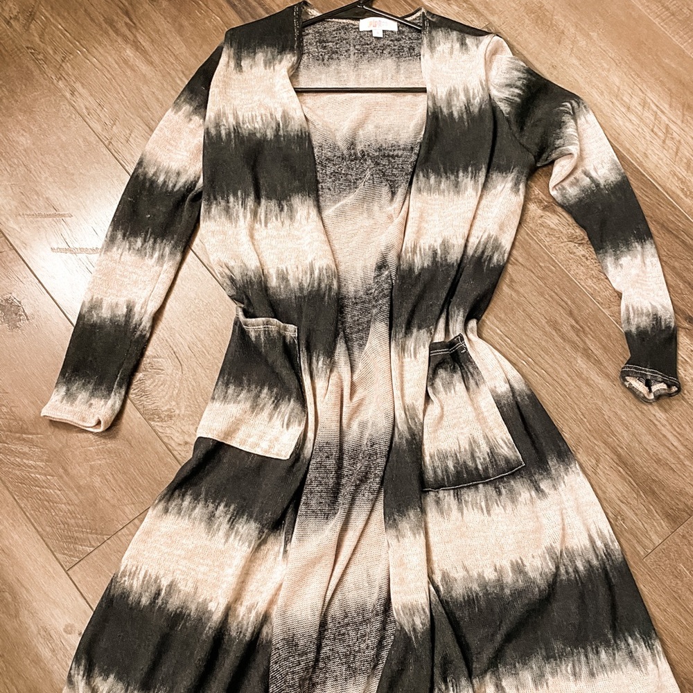 LuLaRoe Sarah size S